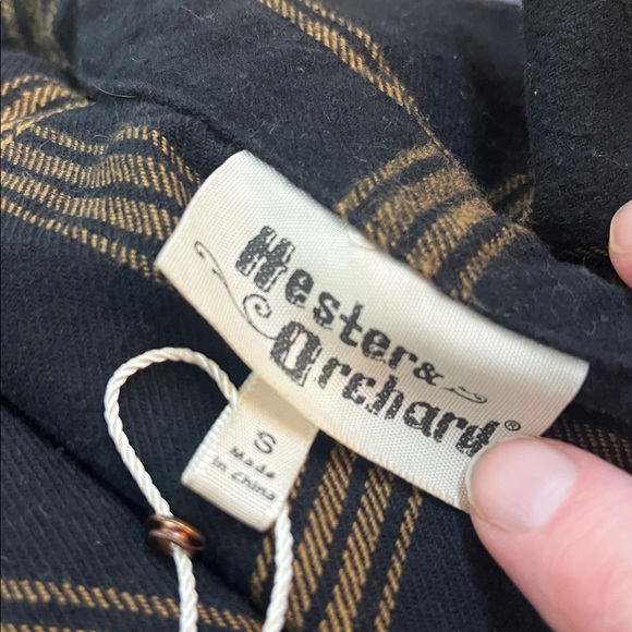 NWOT Hester & Orchard Sz Small Plaid flannel long sleeve - Picture 5 of 6